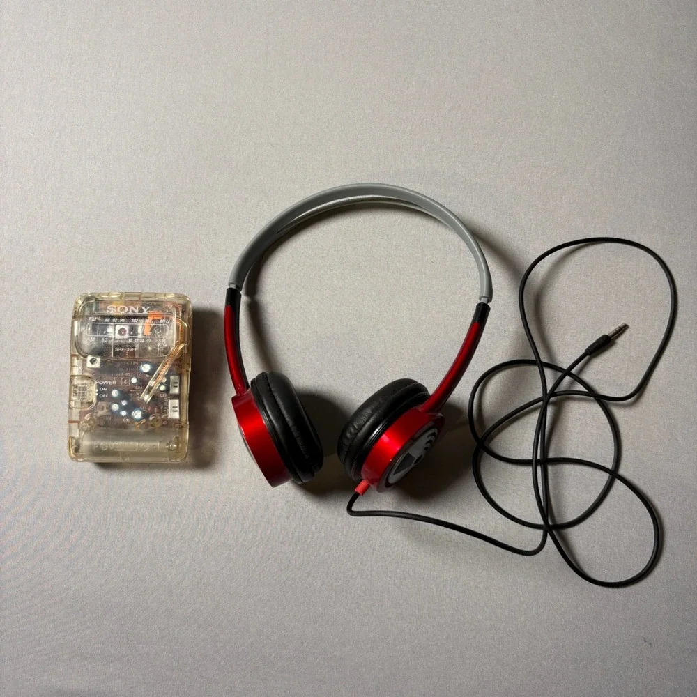 Sony SRF-39FP Clear Prison Radio AM FM Walkman Portable Analog with Headphones